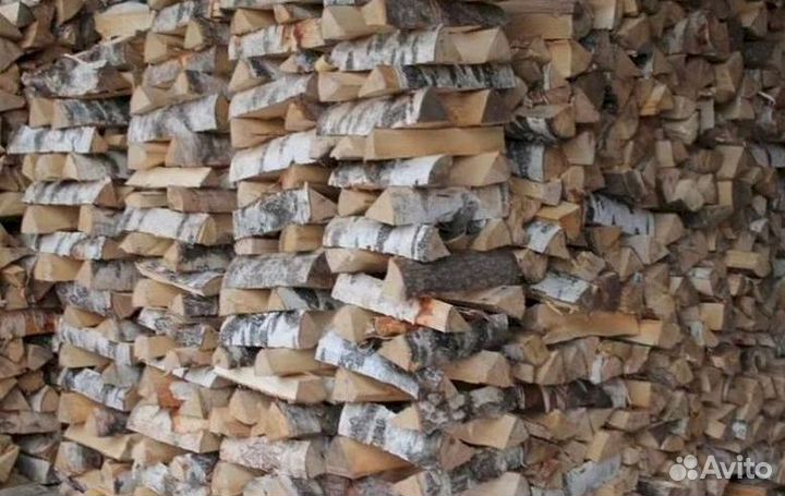 Дрова с укладкой в дровник