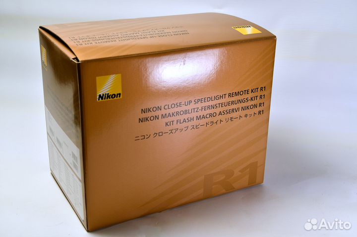 Nikon Speedlight R1 Kit