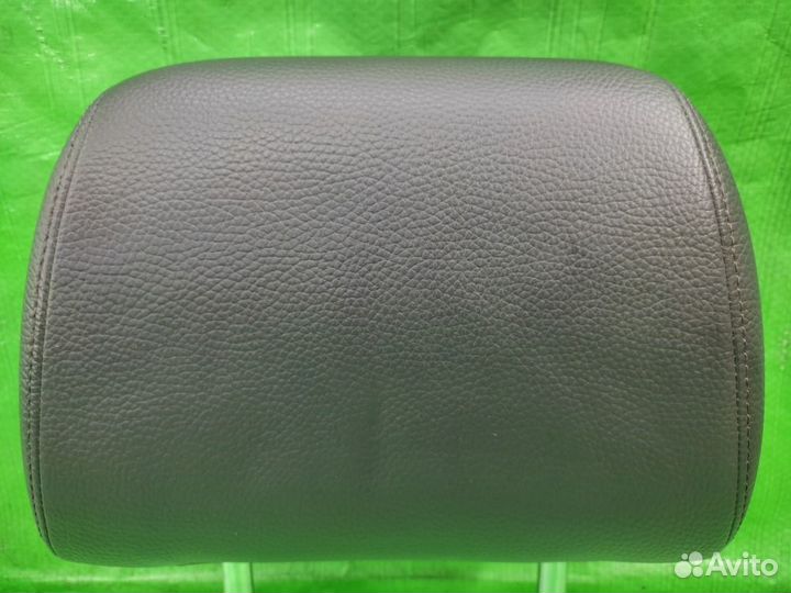 Подголовник лев. сиденья VW Touareg 02-10