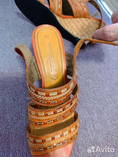 Босоножки женские