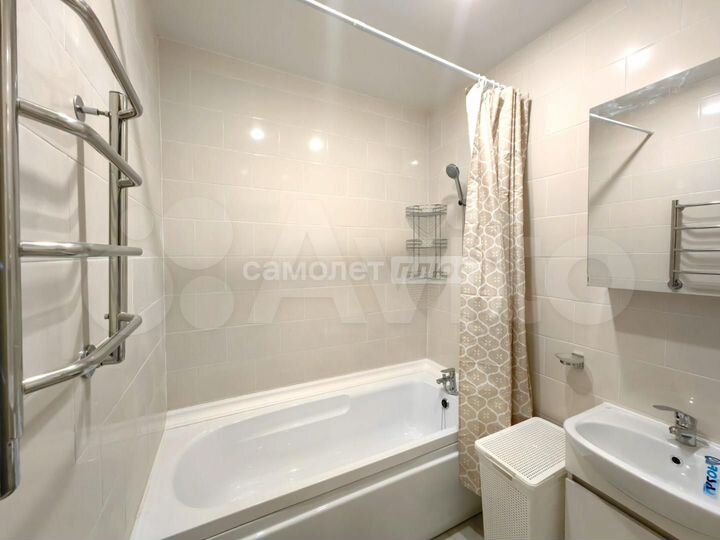 2-к. квартира, 56,6 м², 2/3 эт.