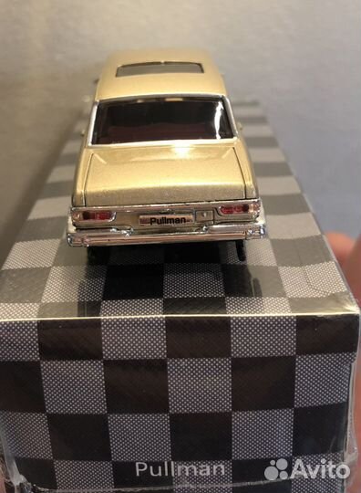 1/64 Mercedes benz 600 pullman