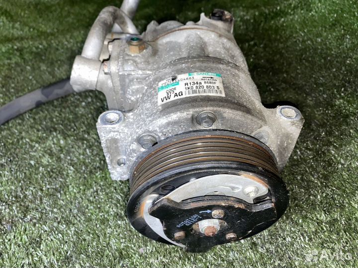 Компрессор кондиционера AXZ Volkswagen Passat Pass