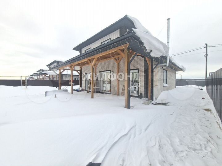 Дом 155 м² на участке 8,1 сот.