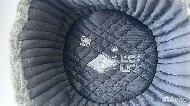 Каракулевая шапка