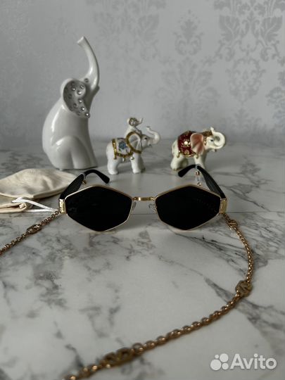 Солнцезащитные очки