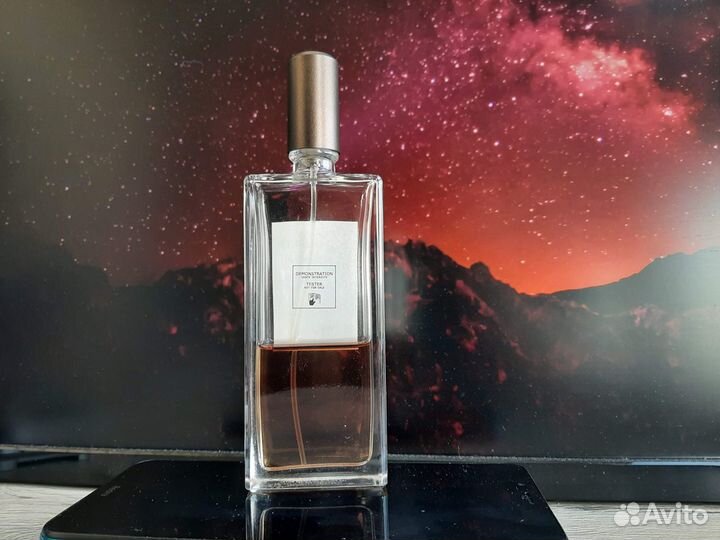 Духи Serge Lutens Santal majuscule