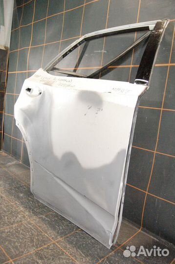 Дверь задняя правая - Lexus RX 4