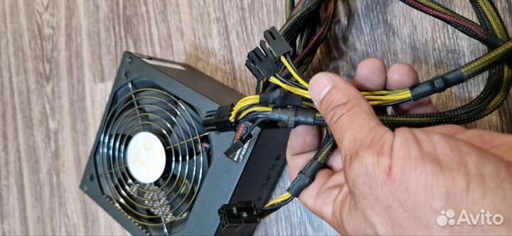 Блок питания thermaltake 600w 80+bronze