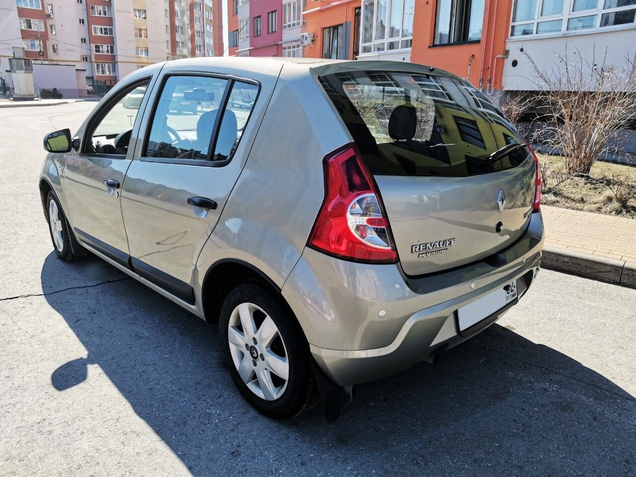 Renault Sandero: фото владельца