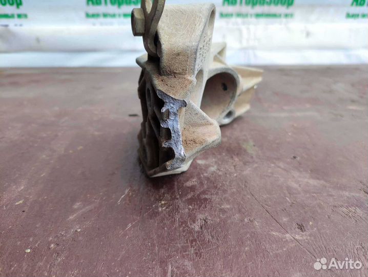 Опора двигателя левая ваз (LADA) Granta