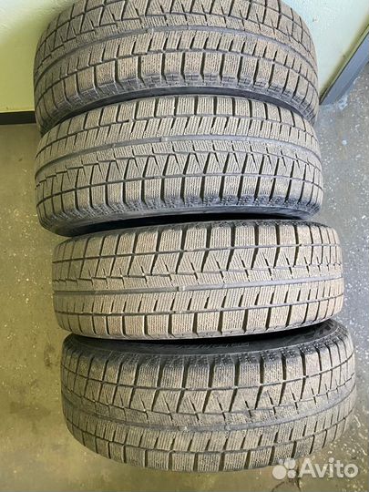 Bridgestone Blizzak Revo GZ 215/65 R16 98S