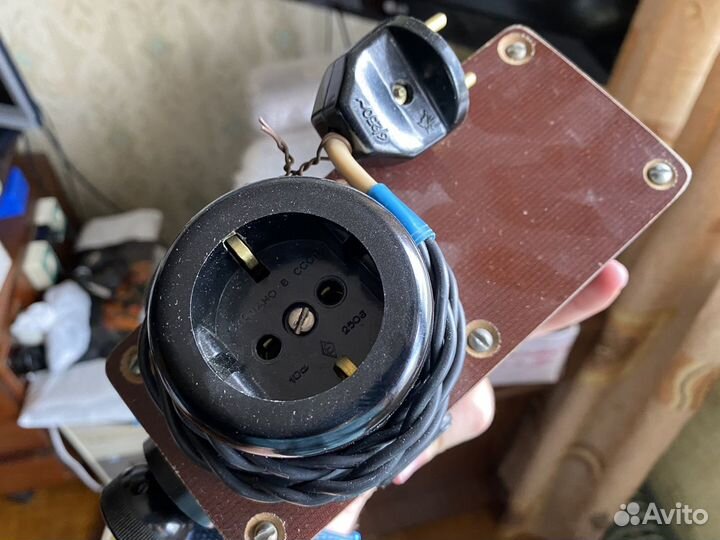 Тиристорный регулятор напряжения