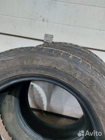 Bridgestone Blizzak DM-V1 225/60 R17