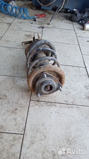 Стойка передняя правая mitsubishi asx