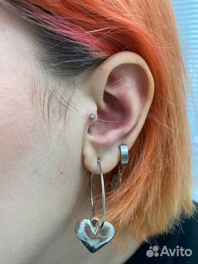 Модель на пирсинг