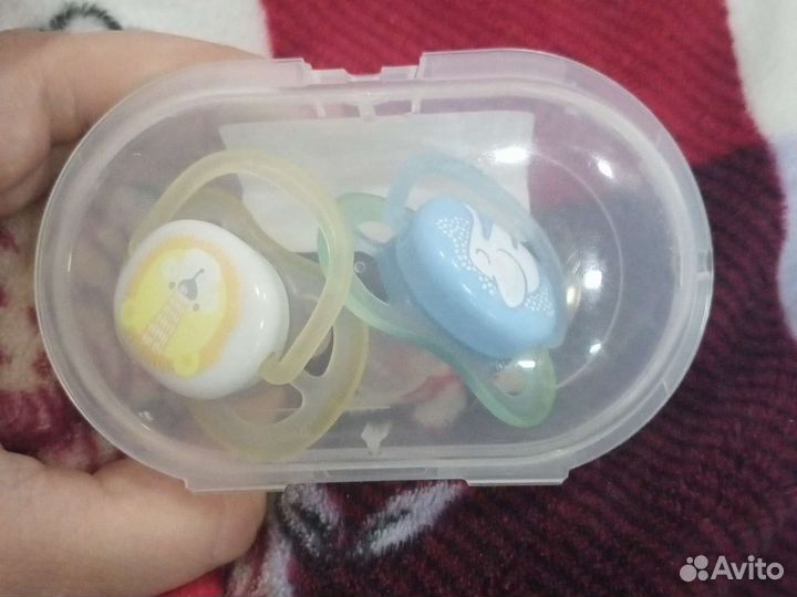 Пустышка avent 0- 6 месяцев 2 штуки
