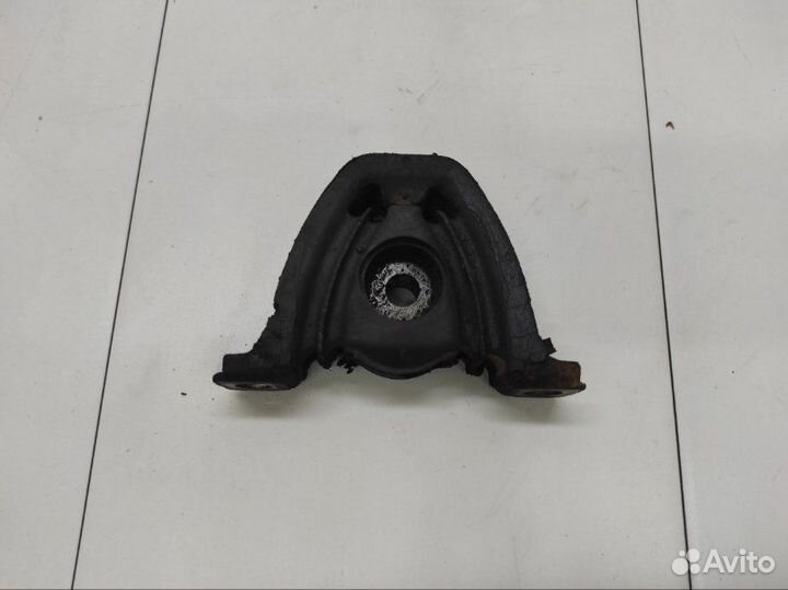 Подушка редуктора Opel Omega B седан 2.0 1994