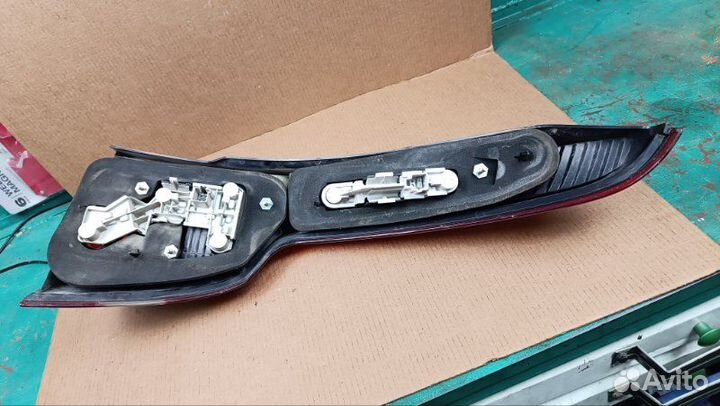 Фонарь задний левый Volvo V50