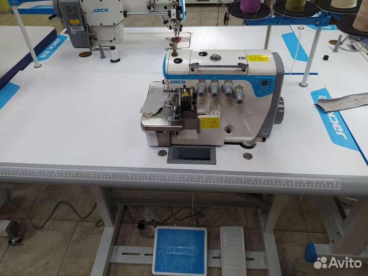 Оверлок промышленный Jack E4S-4