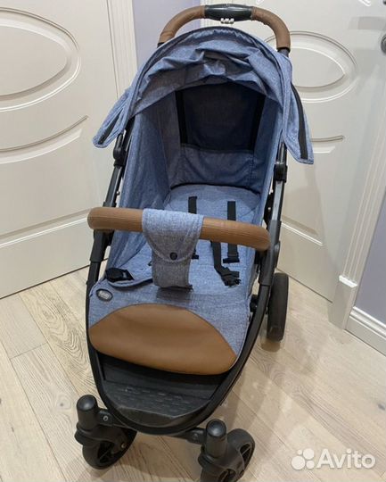Прогулочная коляска Nuavito