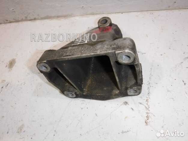 Кронштейн двигателя Mercedes W220 S