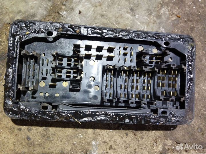 Блок предохранителей ауди 80 б2