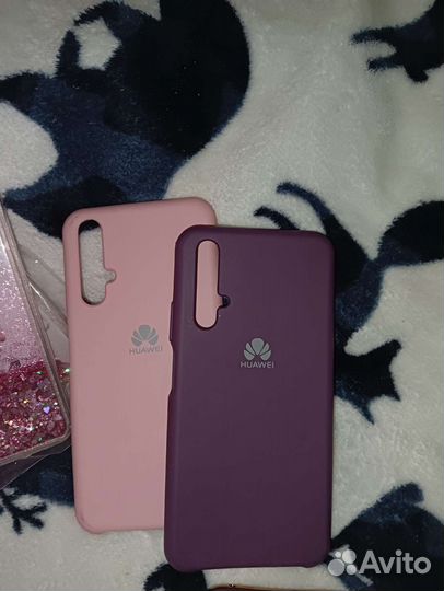 Чехлы на телефоны