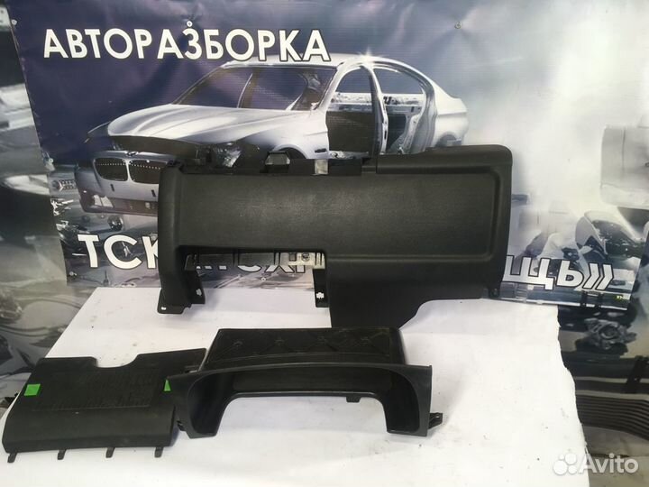 Пластик салона Volkswagen Golf 3