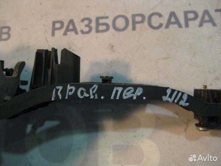 Кронштейн ручки двери передний правый Opel Corsa