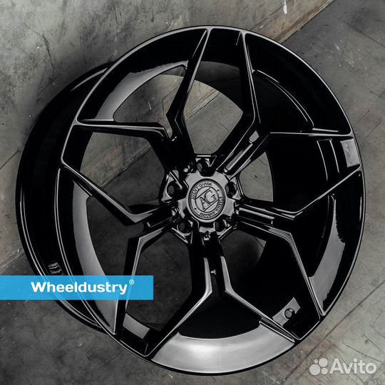 Кованые диски R19 Tesla Model Y