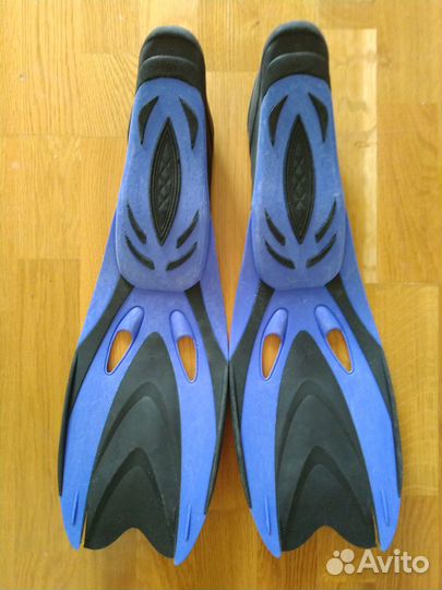 Ласты размеры 34 - 35; 29 - 31; и 32-33
