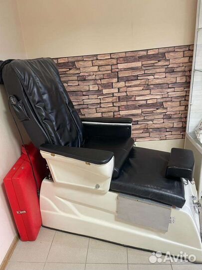 Массажное кресло