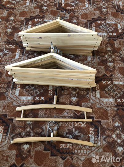 Деревянные плечики