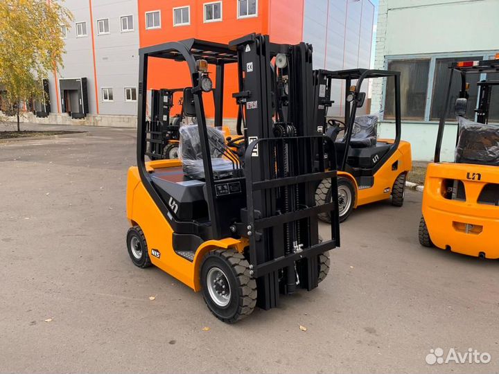 Вилочный погрузчик UN Forklifts FD30T, 2023