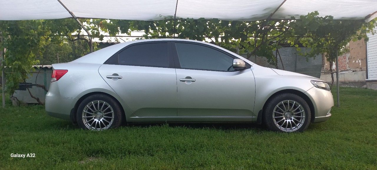 Kia Cerato: фото владельца