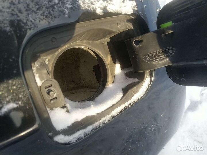 Лючок бензобака в сборе (BMW 5)