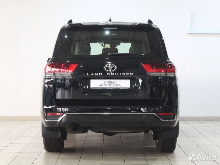 Toyota Land Cruiser 3.5 AT, 2022