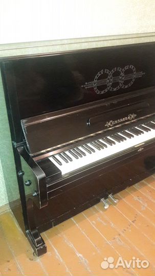 Продаю пианино 