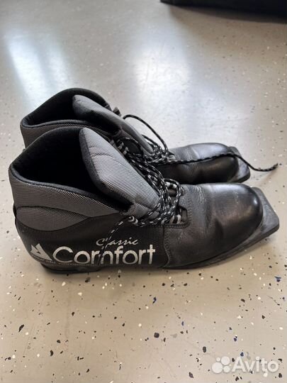 Ботинки лыжные