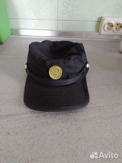 Фуражка офисная вмф и разные военные шапки