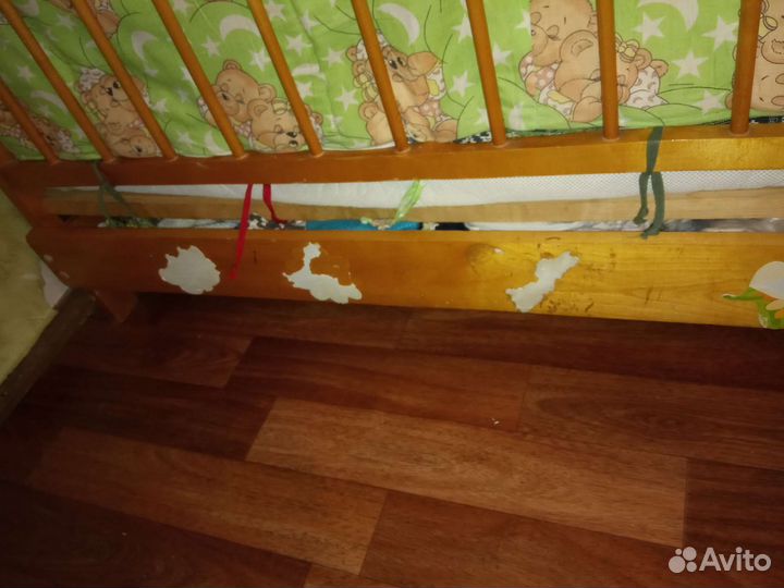 Детская кроватка