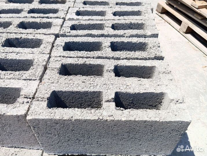 Блоки для строительства стеновые вибропрессованные