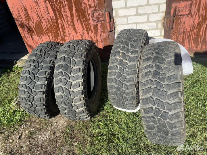 Cooper Discoverer STT Pro 265/75 R16 123Q