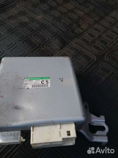 Блок управления двигателем Toyota corolla 150