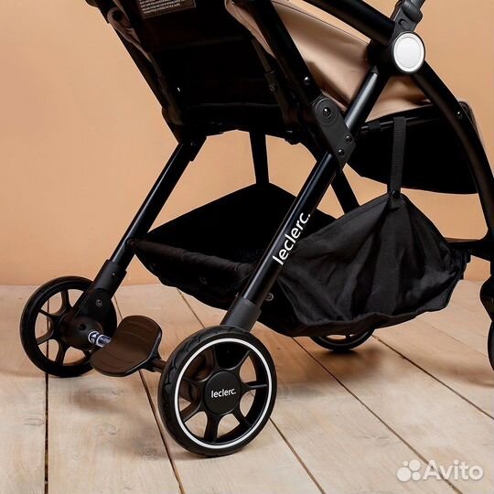 Новая коляска Leclerc Magic fold plus