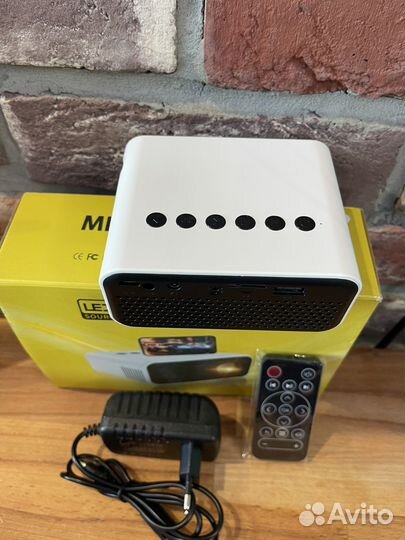 Новый Мини Проектор
