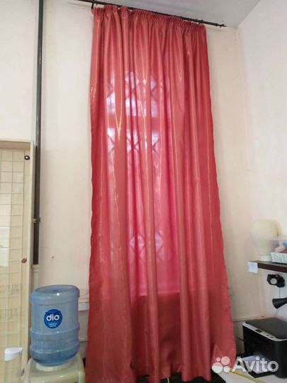 Две шторы разного размера