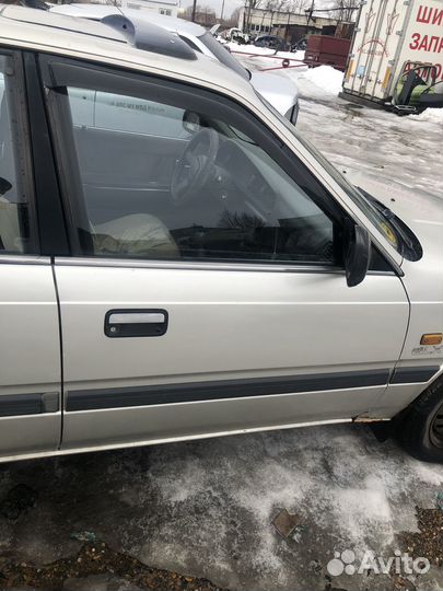 Автомобили в разбор Mazda 626 2.0 MT, 1989