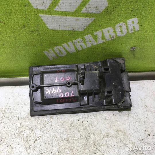 Ручка двери задней внутренняя левая Ауди 100 44